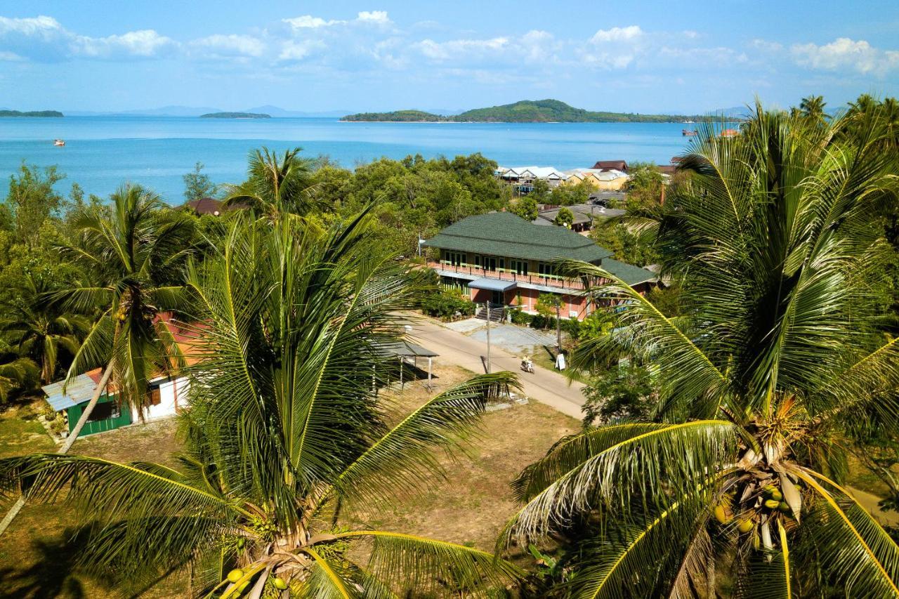 Tonmai Suites Koh Lanta Bagian luar foto
