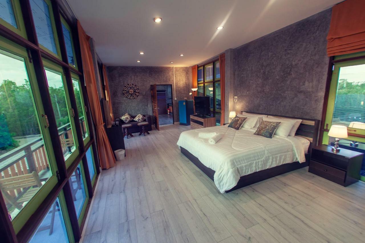 Tonmai Suites Koh Lanta Bagian luar foto