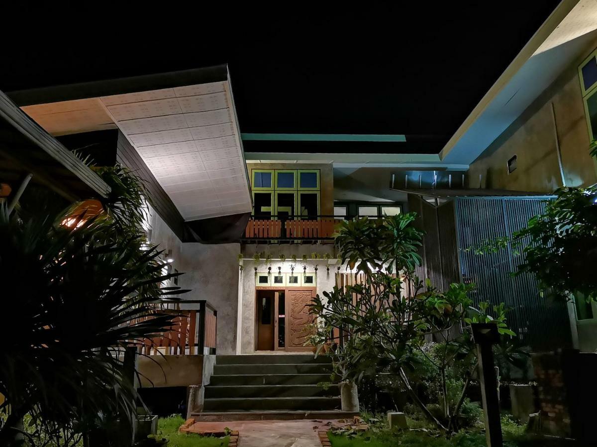 Tonmai Suites Koh Lanta Bagian luar foto