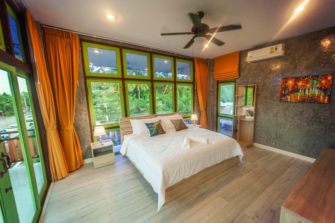 Tonmai Suites Koh Lanta Bagian luar foto