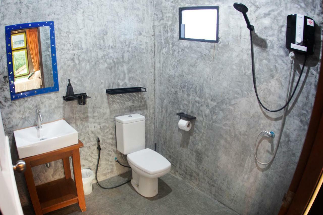 Tonmai Suites Koh Lanta Bagian luar foto